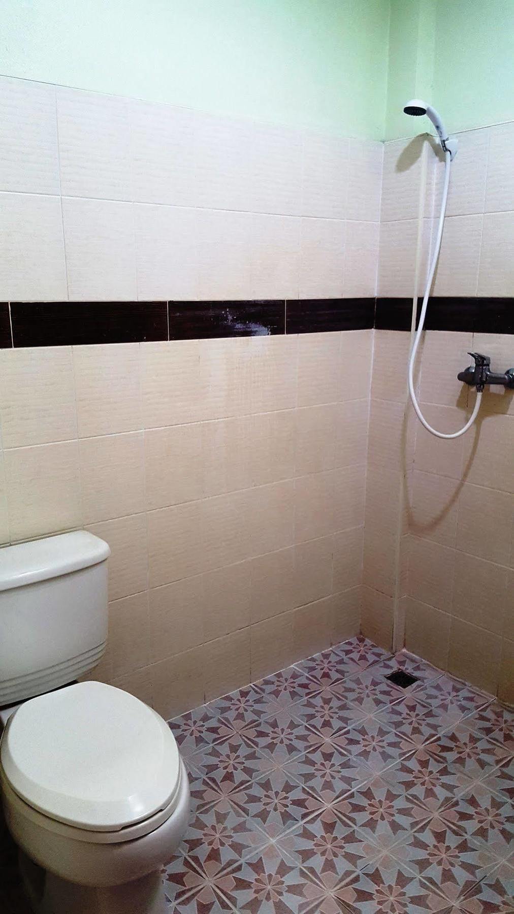 בית הארחה Rattana & 2*